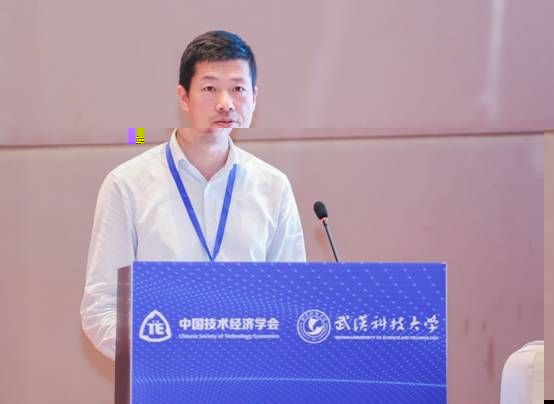 圖形用戶界面, 應用程序, Teams描述已自動生成