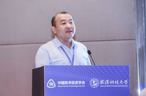 圖形用戶界面, 應用程序, Teams描述已自動生成