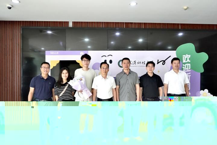 研究生黨員帳篷合影2